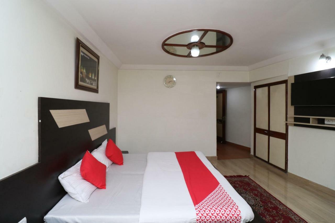 Oyo 38036 Hotel Basera Katra  Exteriör bild