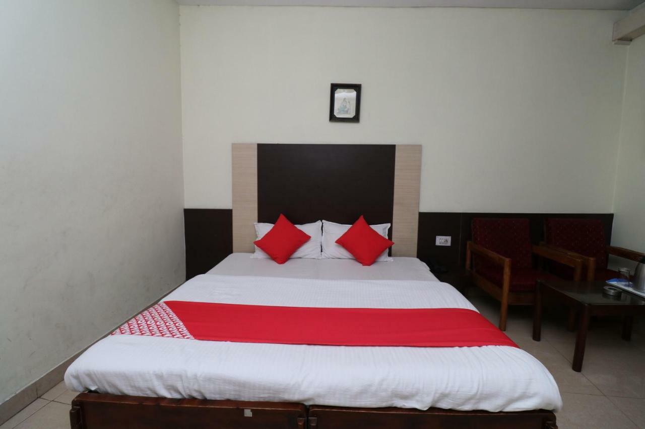 Oyo 38036 Hotel Basera Katra  Exteriör bild